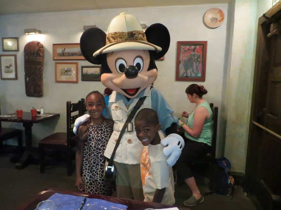 Disney character dining