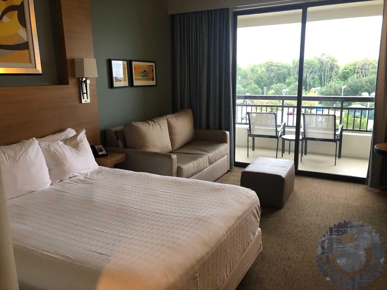 Disney world Deluxe Hotel Evening Hours