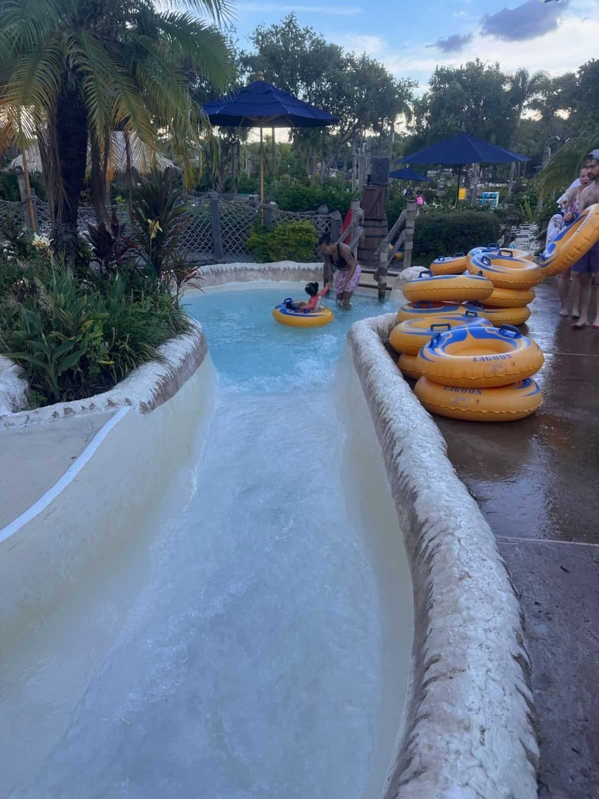 toddlers at typhoon lagoon